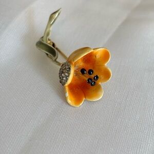 Elegant Vintage Orange Flower Brooch